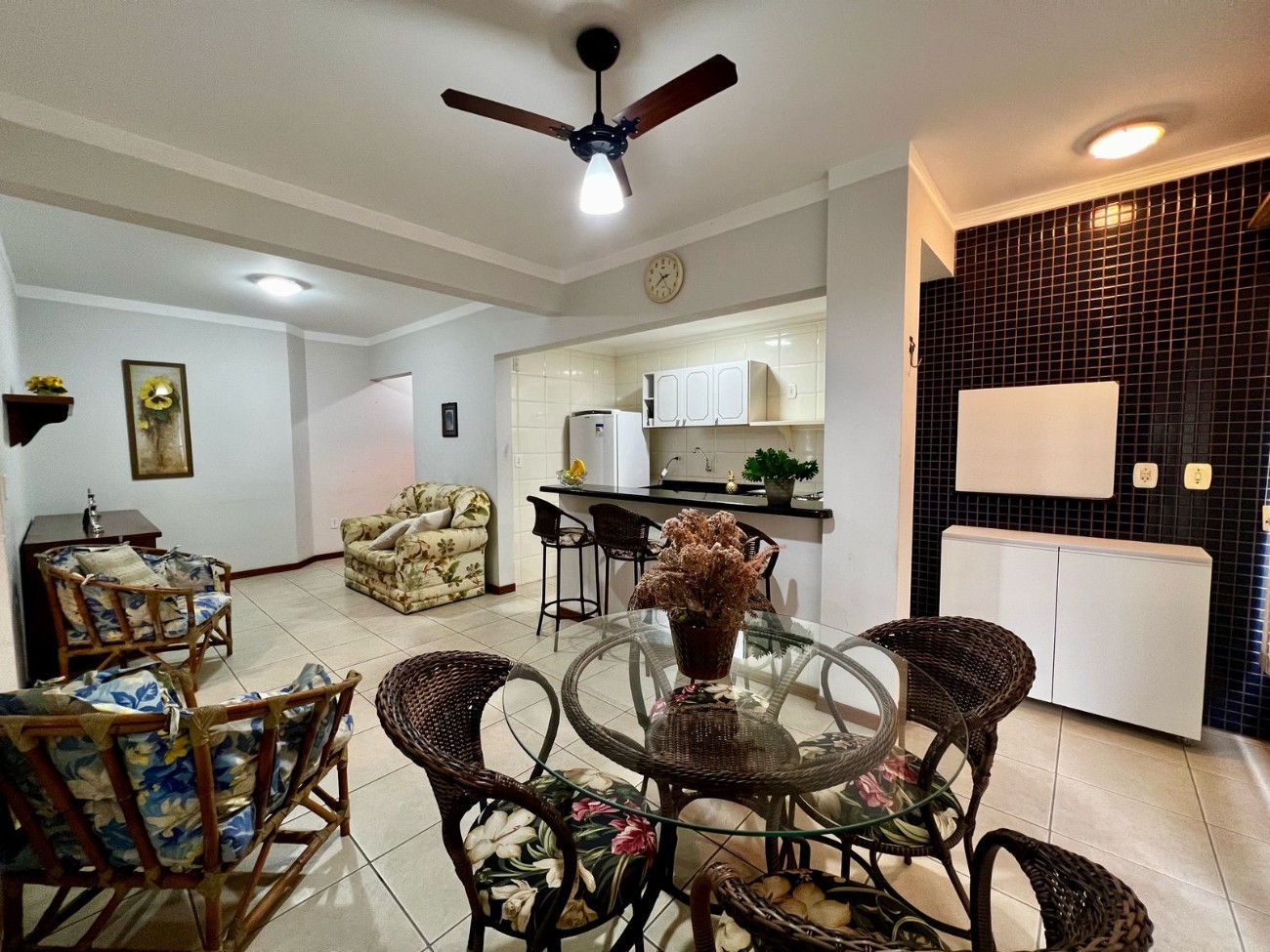Apartamento 2 dormitórios à venda no bairro Centro em Capão Da Canoa - imovel 1488