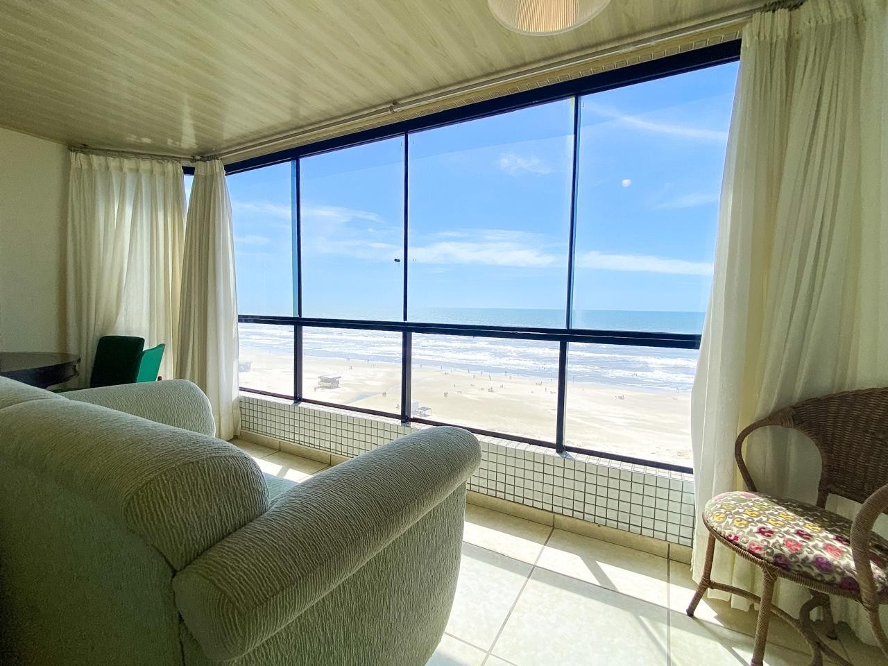 Apartamento 4 dormitórios à venda no bairro Navegantes em Capão Da Canoa - imovel 810